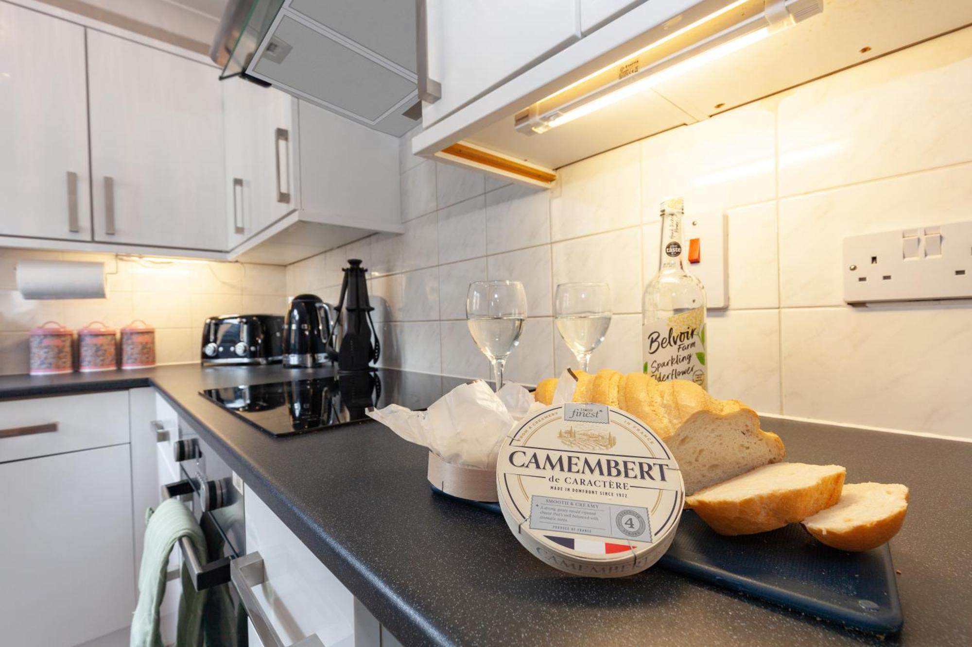 A Gem Nestled In The Heart Of Oxford With Parking! Apartman Kültér fotó